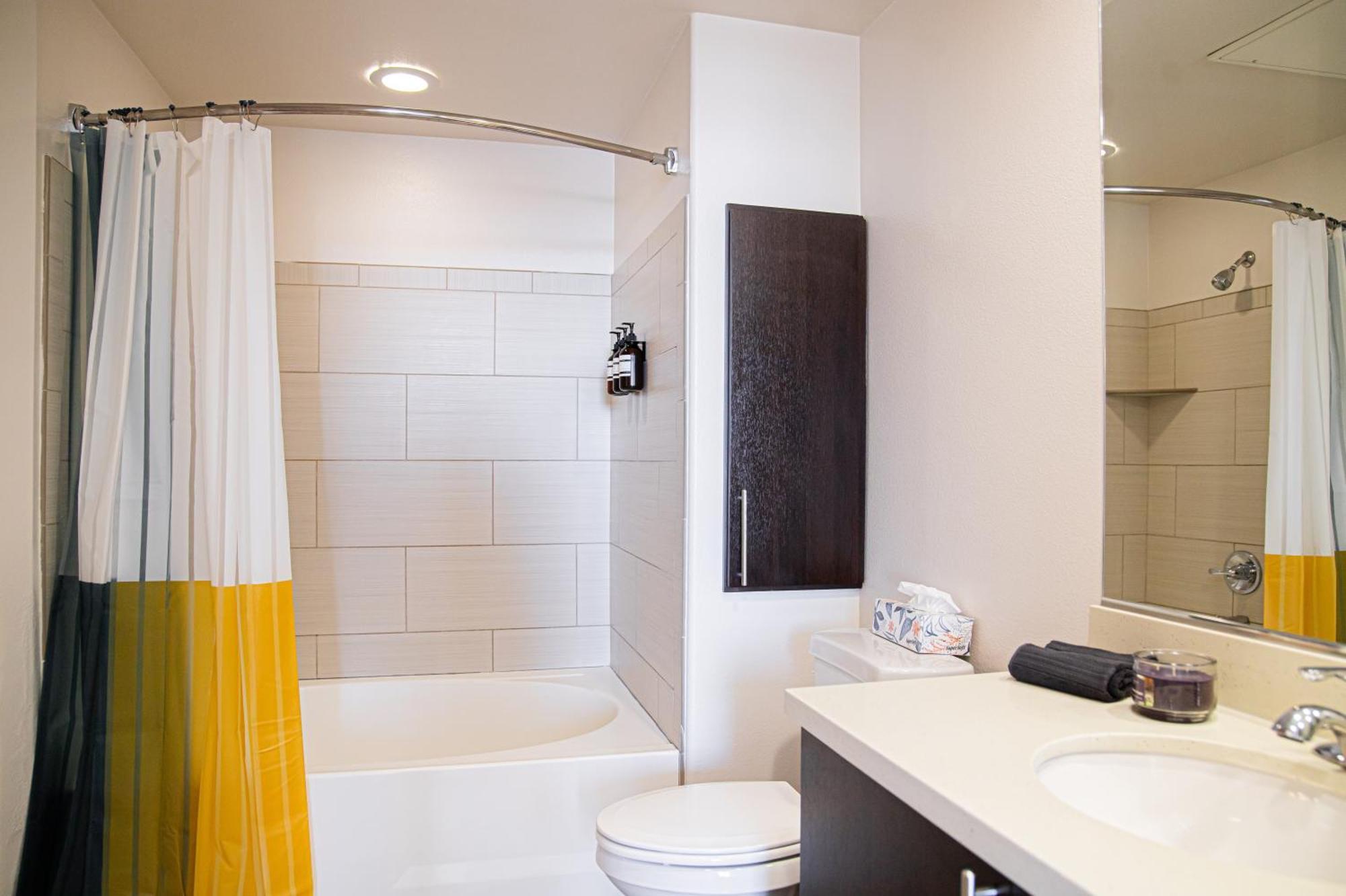 One Bedroom Gem In Weho Los Angeles Exterior photo